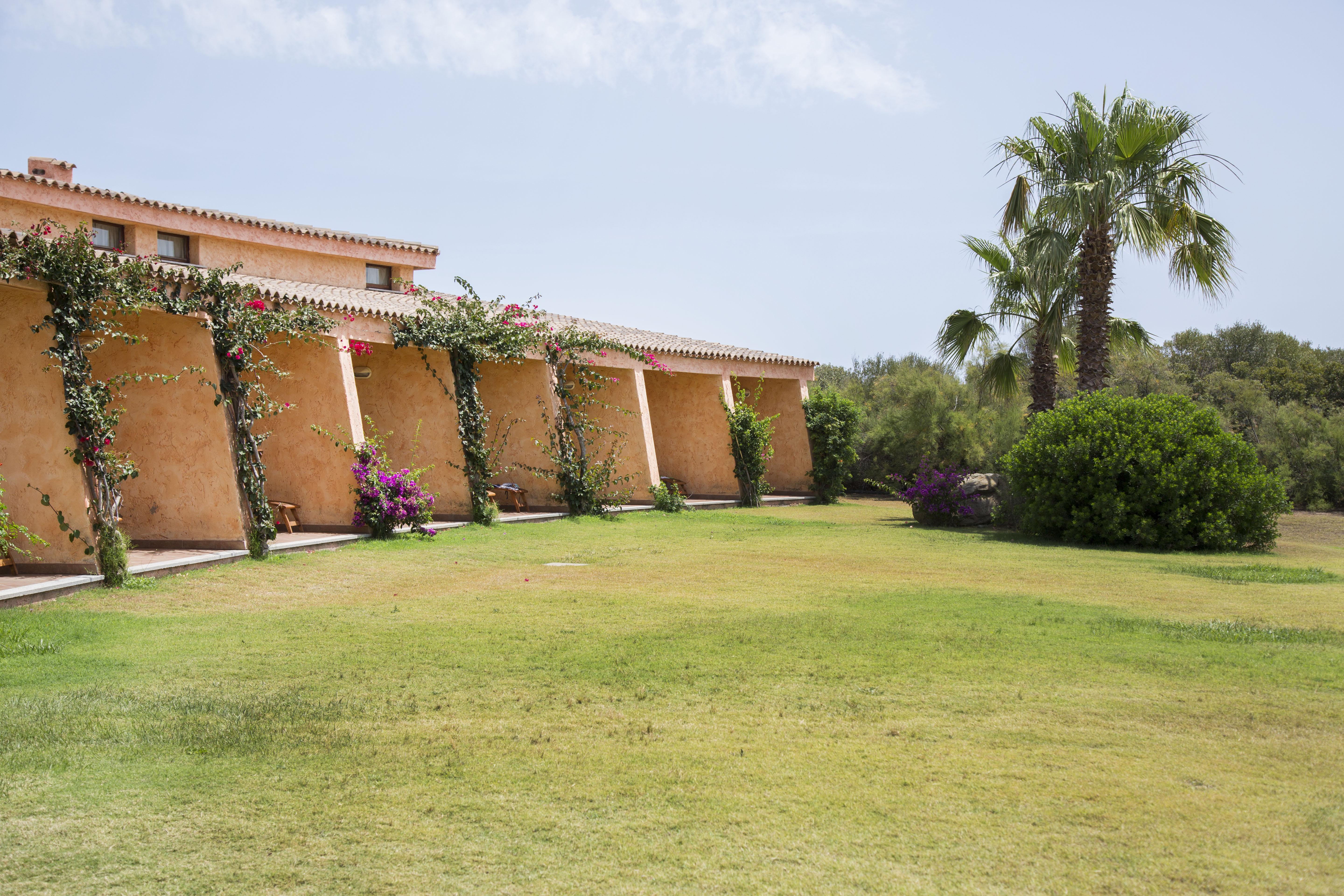 Sant'Elmo Beach Hotel Castiadas Bagian luar foto