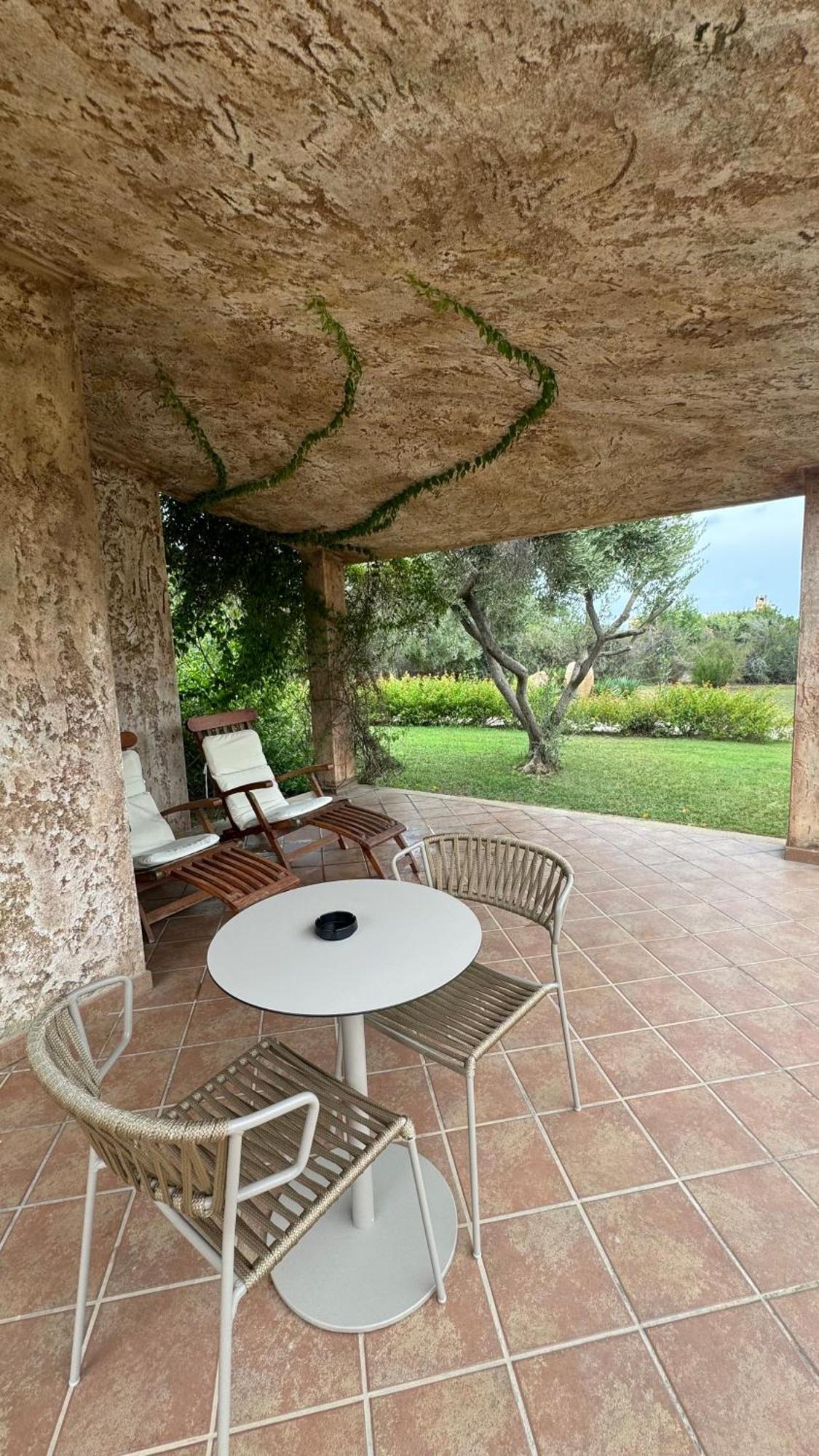 Sant'Elmo Beach Hotel Castiadas Ruang foto