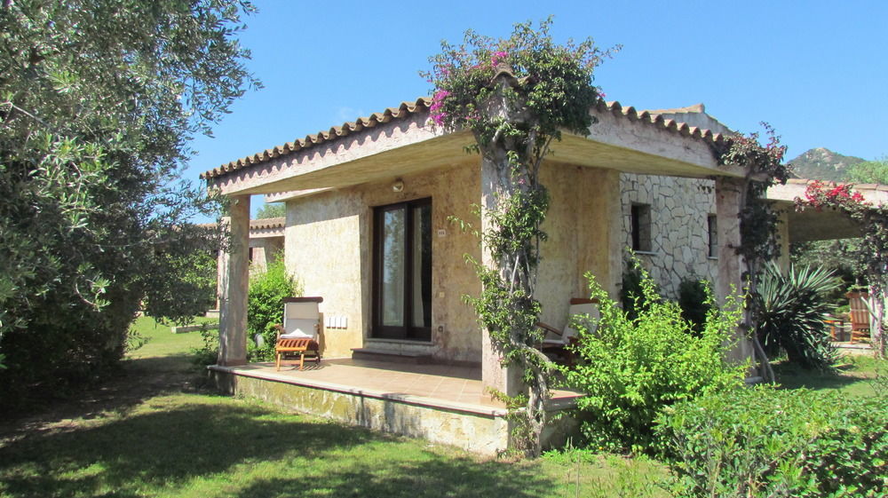 Sant'Elmo Beach Hotel Castiadas Bagian luar foto
